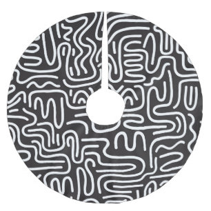 Retro Doodle Wavy Lines: Monochrome Brushed Polyester Tree Skirt