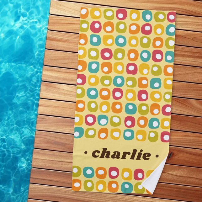 Retro dots custom name colourful beach towel (Retro dots custom name colorful beach towel)