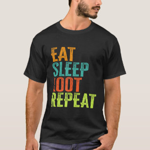 Retro Eat Sleep LOOT Repeat Alpaca Fun Llama Pinat T-Shirt