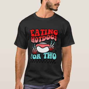 Retro Eating Hotdogs For Two 4Th Of July T-Shirt