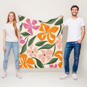 Retro floral pattern fleece blanket