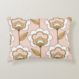 Retro floral: seamless vintage pattern. decorative cushion
