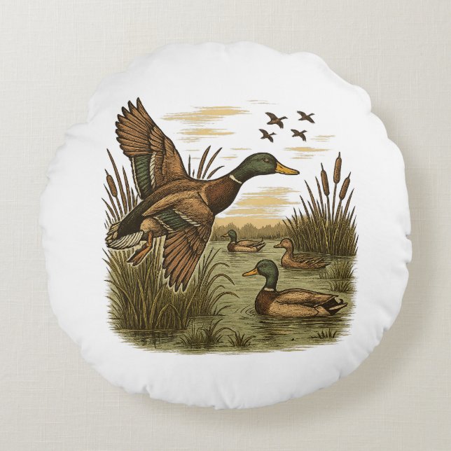 Retro-Flying-Mallard-Duck-Hunting Round Cushion (Front)