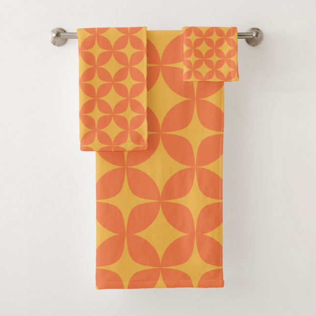 Retro Geometric Mid Mod Pattern Yellow and Orange Bath Towel Set (Insitu)