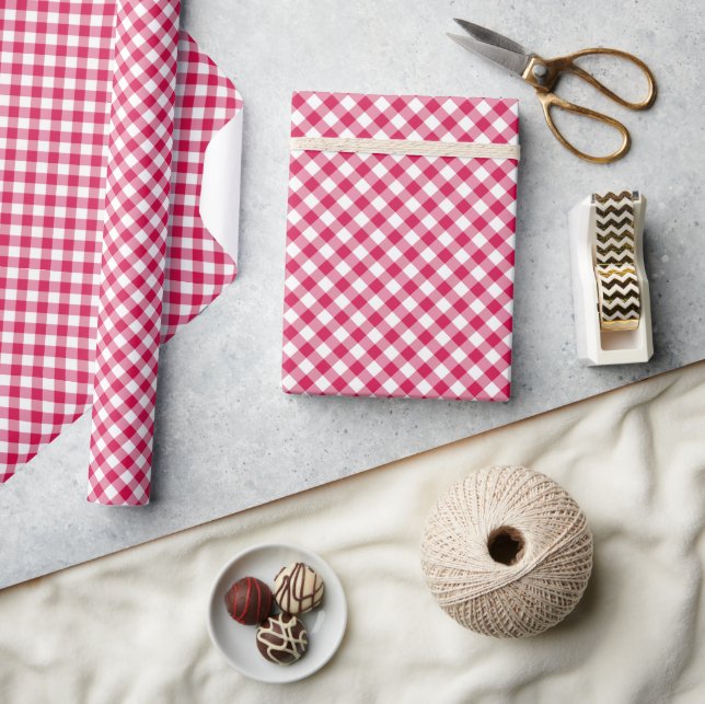 Retro Gingham Raspberry Wrapping Paper (Crafts)