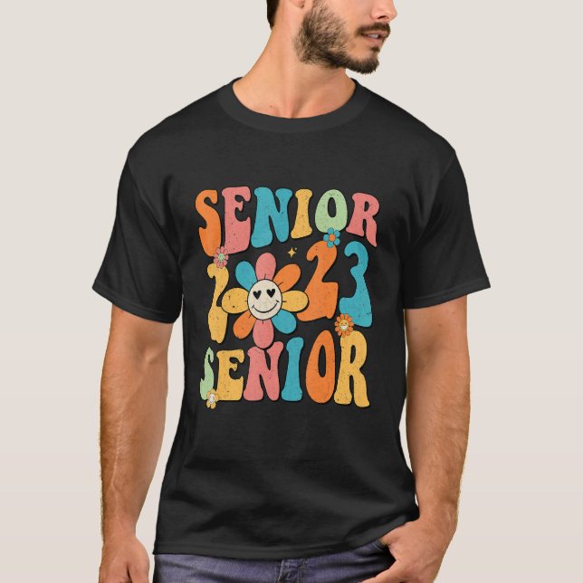 Retro Groovy Proud Mom Senior 2023 Hippie Floral G T-Shirt (Front)