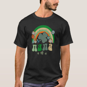 Retro Groovy St Patrick Rainbow Nana Cute Family M T-Shirt
