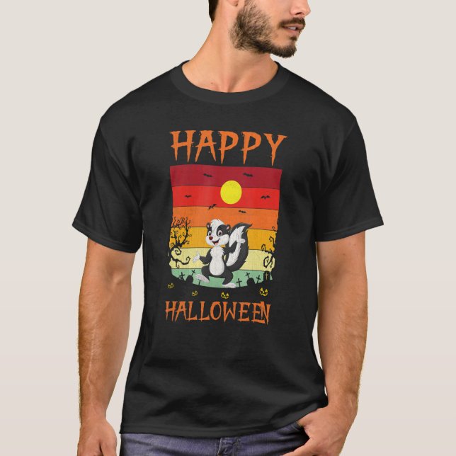 Retro Halloween Costumes Matching Skunk Halloween  T-Shirt (Front)