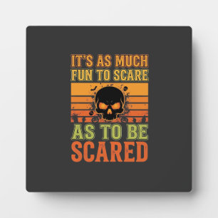 Retro Halloween Scare Skull Design_1 Plaque