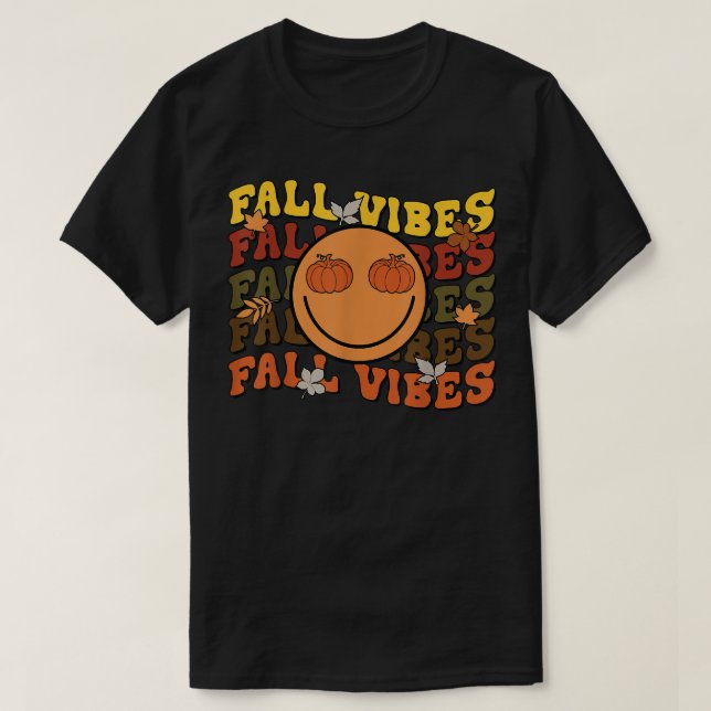 Retro Happy Face Fall Vibes Pumpkin Autumn Thanksg T-Shirt (Design Front)