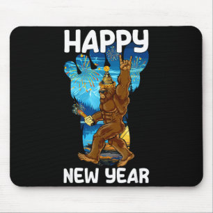 Retro Happy New Year 2026 Bigfoot Lovers New Years Mouse Mat