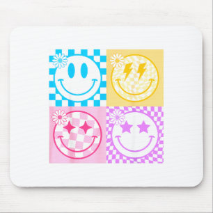 Retro Happy Smile Face Checkered Pattern Vibes Tre Mouse Mat