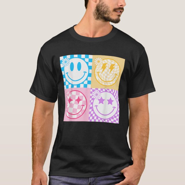 Retro Happy Smile Face Checkered Pattern Vibes Tre T-Shirt (Front)