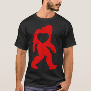 Retro Heat Love Bigfoot Sasquatch Outfit Men Boy T-Shirt
