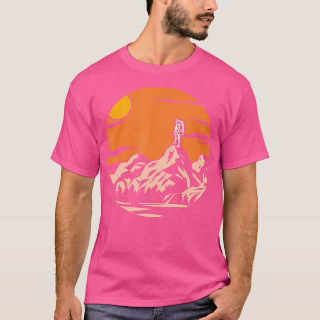 Retro Hiker Nature Hike Athlete Forest Mountain Hi T-Shirt (Front)
