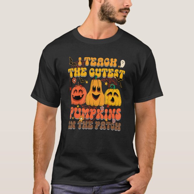 Retro I Teach The Cutest Pumpkins In The Patch Tea T-Shirt (Front)