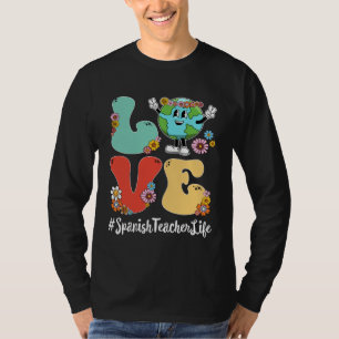 Retro Love World Earth Day 2023 Spanish Teacher Li T-Shirt