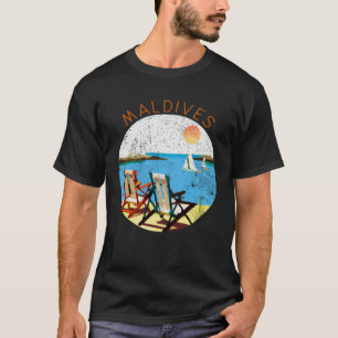 Retro Maldives Souvenir Vintage beach Vacation T-Shirt