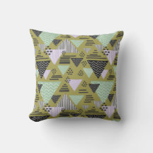 Retro Memphis Style Geometric Triangle Pattern