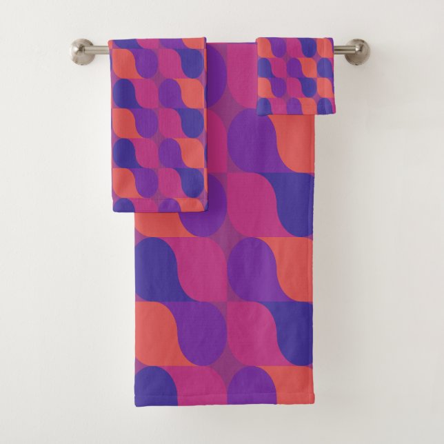 Retro Metaballs Abstract Geometric Pattern  Bath Towel Set (Insitu)