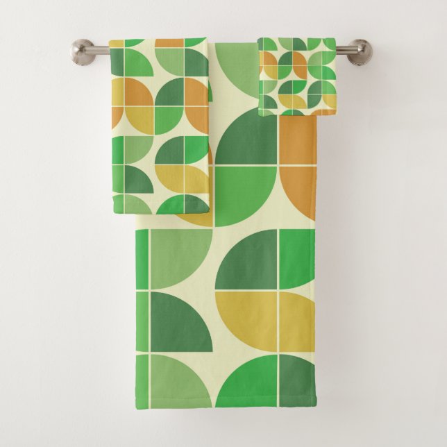   Retro Mid Century  Geometric Floral  Green     Bath Towel Set (Insitu)