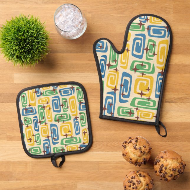 Retro Mid Century Modern Cosmic Abstract Pattern Oven Mitt & Pot Holder Set (Top Down)
