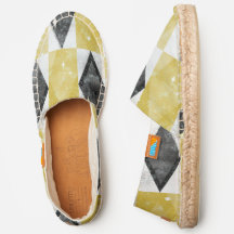 Retro mod casual chic geometric harlequin diamond