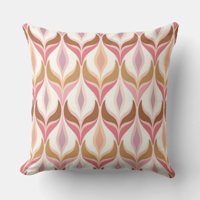 Retro ogee pink brown  cushion (Front)