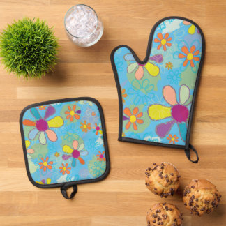Retro Oven Mitt & Pot Holder Oven Mitt & Pot Holder Set