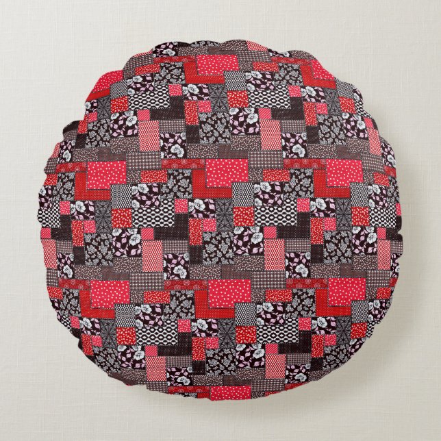 Retro Patchwork Floral Quilt Pattern Round Cushion (Front)
