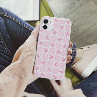 Retro Pink Chequered Floral Pattern Case-Mate iPhone 14 Case