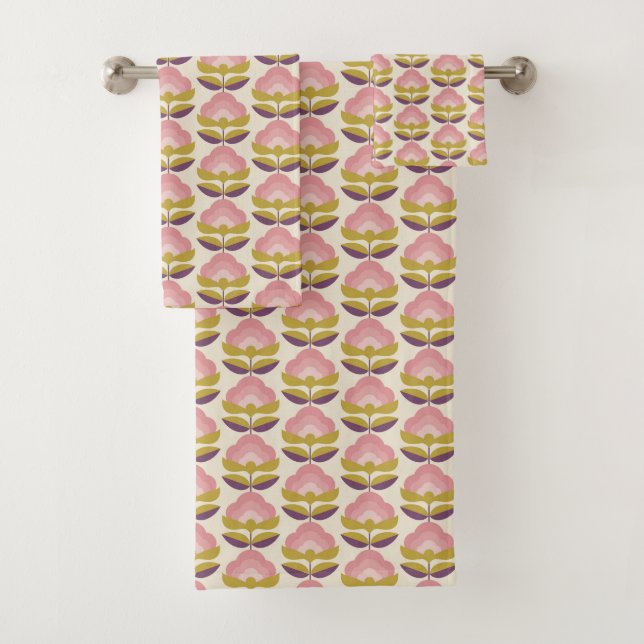 Retro Pink & Purple Floral Pattern Bath Towel Set (Insitu)