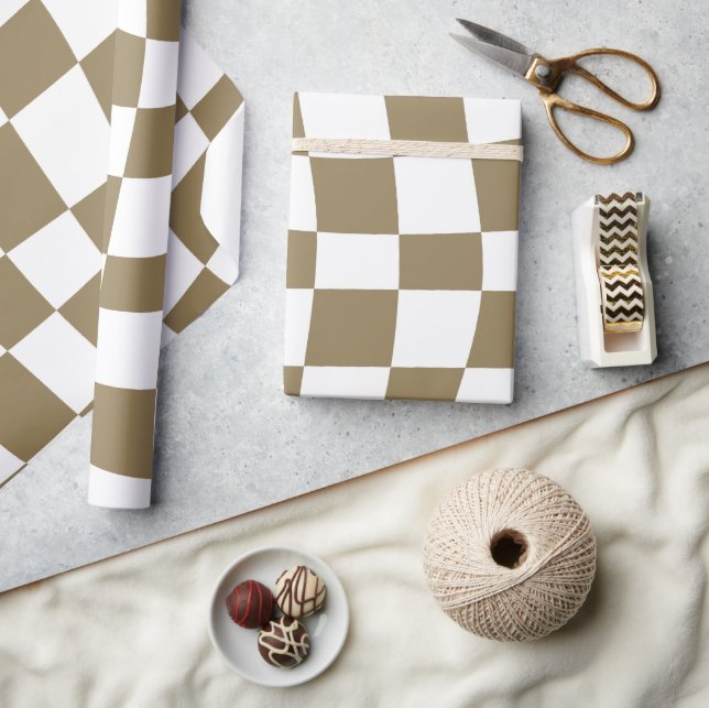 Retro Psychedelic gold wavy checkered Pattern Wrapping Paper (Crafts)