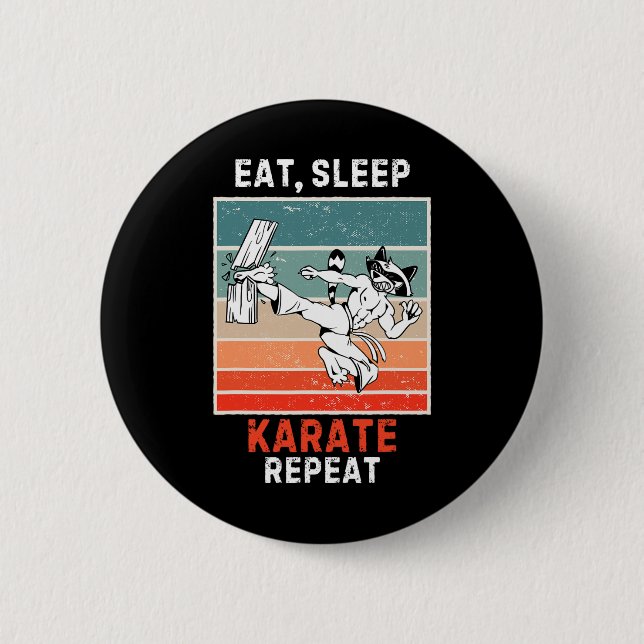 Retro Racoon Eat  6 Cm Round Badge (Front)