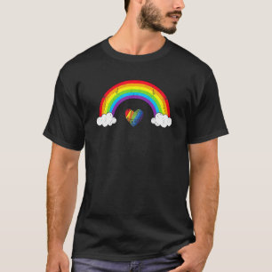 Retro Rainbow Heart Vintage Pride LGBTQ Flag Men W T-Shirt