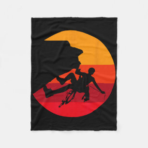 Retro Rock Climbing Gift I Vintage Climber Mountai Fleece Blanket