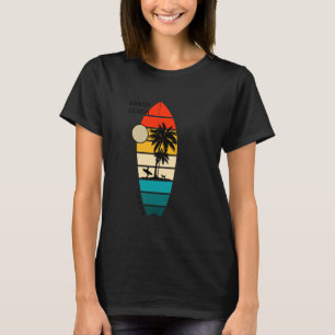 Retro Sandy Beach Hawaii Surfboarders Surfers T-Shirt