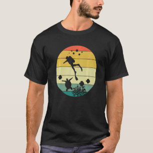 Retro Scuba Diver Diving Instructor Diving Expert T-Shirt