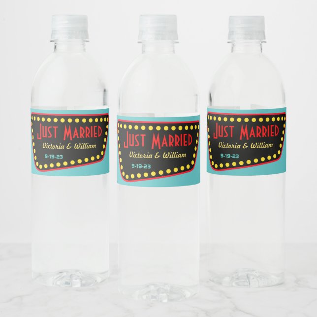 Retro Sign Just Married Water Bottle Labels (Bottles)