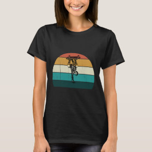 Retro Skateboarder - Cool Vintage Stakeboard Skate T-Shirt