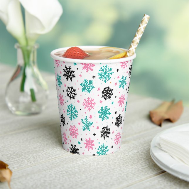 Retro Snowflakes Paper Cups (Insitu)