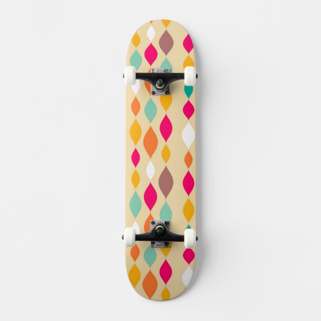 Retro style abstract pattern skateboard (Front)