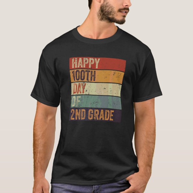 Retro Style Happy Last Day Of 2nd Grade Teacher St T-Shirt (Front)