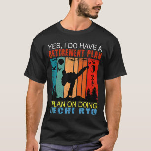 Retro Sunset Slogan Retirement I Plan On Doing Ue T-Shirt