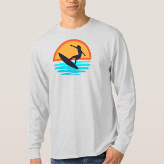 Retro Sunset Surfing _ Vintage Beach Vibes T-Shirt