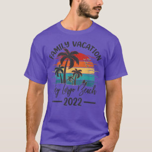 Retro Sunset Vintage Family Vacation 2022 Key Larg T-Shirt
