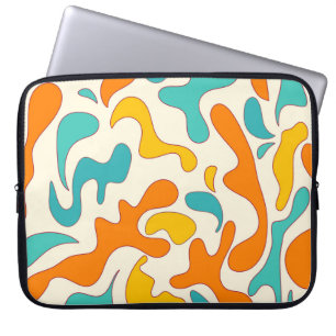 Retro Swirls: Vintage Floral Pattern Laptop Sleeve