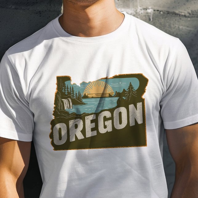 Retro Travel Iconic Oregon Graphic T-Shirt (Creator Uploaded)