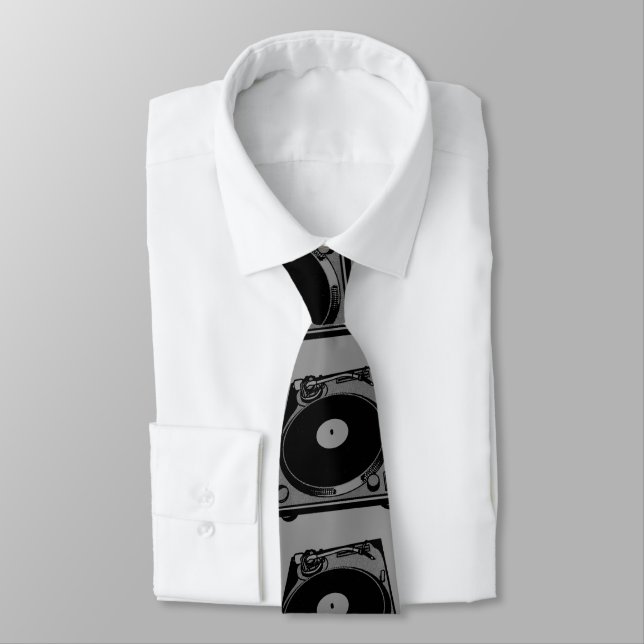 Retro Turntable Graphic in Black Tie (Tied)