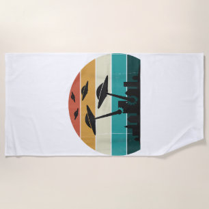 Retro UFO Attack Sunset - Cool Vintage Flying Sauc Beach Towel